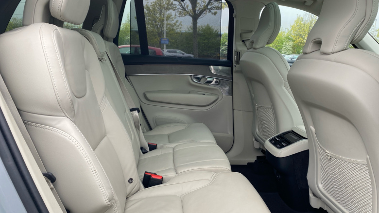 Volvo XC90 2.0 B5P Ultra Dark 5dr AWD Geartronic Petrol Estate